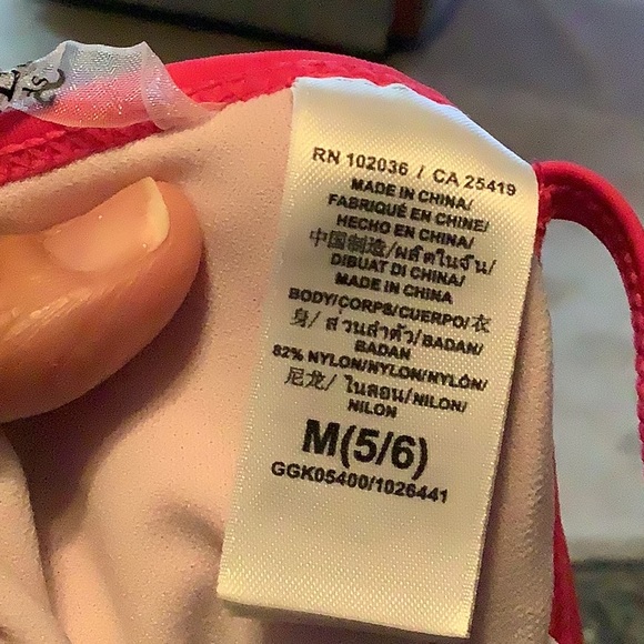 Guess swimsuit size 5/6 hot pink with fringes tie dyed. It’s got triangl… - Picture 8 of 10